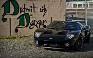 Black sports car graffiti detroit - a graffiti free wallpaper