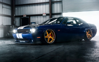 Blue car yellow rims garage - yellow rim free wallpaper