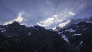 Mountain range clouds snowy background - covered free wallpaper