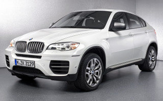 White bmw suv detailed vehicle - a black floor free wallpaper