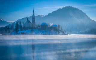 Lake church mountain fog boat - bela čikoš sesija free wallpaper