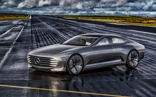 Silver car wet runway cloudy - bernt tunold free wallpaper