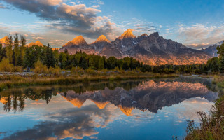 Mountain reflection sunset colorful sky 4 - a colorful sky free wallpaper