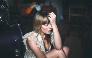 Woman guitar cindy sherman art - free vintage wallpaper for desktop