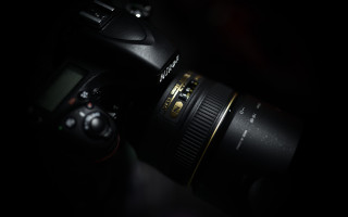 Camera dark macro flash portrait - a len free wallpaper