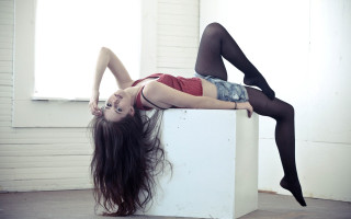 Woman red top black stockings - visual art free wallpaper for desktop