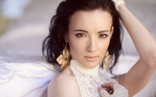 Daphne mcclure white dress gold - gold earring free wallpaper