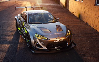 Car road building bench night - the side of a road next free wallpaper