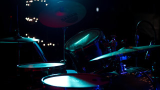 Drum dark room lights floor - dark background free wallpaper