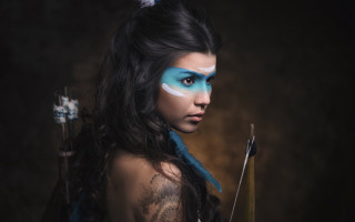 Blue makeup archer fantasy portrait - a bow and arrow free wallpaper