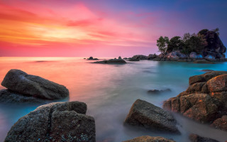 Colorful sunset rocky beach island - arthur pan free wallpaper for desktop