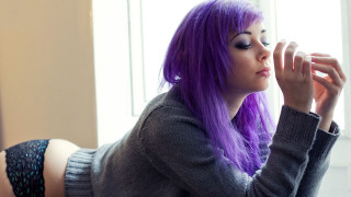 Purple hair gothic couch woman - the window free wallpaper for desktop