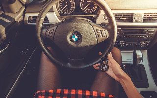 Person car steeringwheel checkeredshirt luxury - wheel free wallpaper