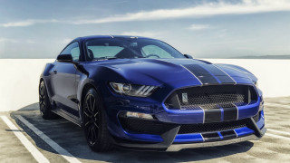 Blue mustang parking lot clouds - a blue mustang mustang free wallpaper