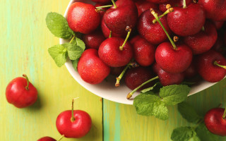 Cherry berry fruit dessert food - incoherent free wallpaper