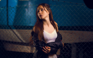 Elina karimova fence portrait neo - a fence free wallpaper for desktop