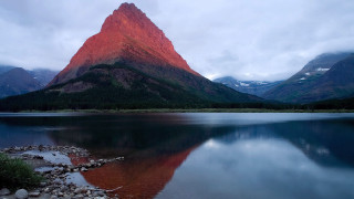 Mountain range reflection lake shore - christo free wallpaper