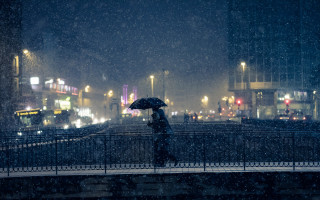 Bridge umbrella rain night city - city free wallpaper