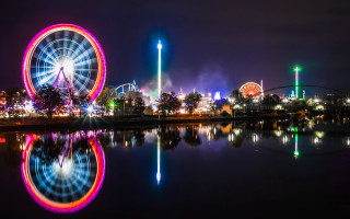 Ferris wheel city lights night - a ferris wheel free wallpaper