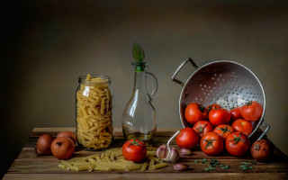 Pasta tomatoes garlic wine colander - anton graff free wallpaper