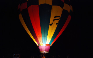 Colorful hotairballoon musicalnote night people - a musical note free wallpaper