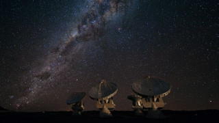 Satellite dishes night sky milky - milky free wallpaper