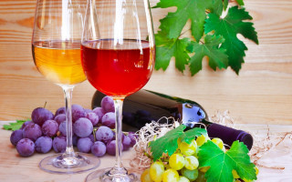 Wine glasses grapes leaves bottle - cao zhibai free wallpaper