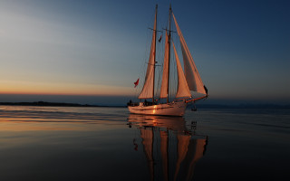 Sailboat sunset reflection hudson river - a sailboat free wallpaper