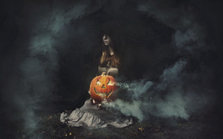 Woman dress pumpkin creepy face - gothic art free wallpaper