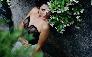 Woman black dress white flowers - a black top free wallpaper