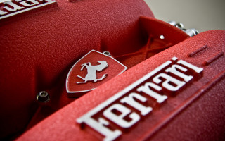 Ferrari suitcase chain puzzle borrows - a chain free wallpaper for desktop