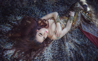 Woman lying bed wind blown - abidin dino free wallpaper