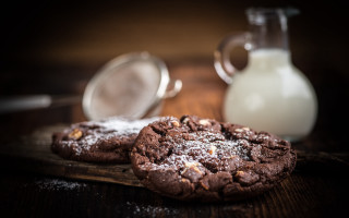 Chocolate cookie powdered sugar wooden - sugar free wallpaper