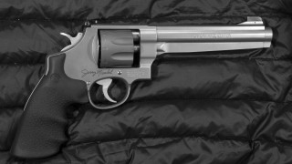 Gun black silver american realism - a silver free wallpaper