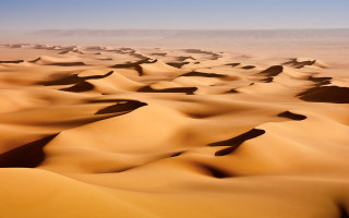 Desert sand dunes blue sky 5 - sand free wallpaper