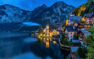 Lake town mountains night cityscape - a town free wallpaper