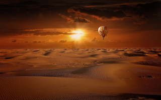 Hot air balloon desert sunset - a hot air balloon free wallpaper