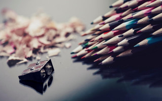 Pencils sharpener pile table childs - a childs free wallpaper