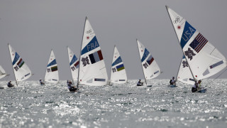 Sailboats ocean sunny grey sky - eric de kolb free wallpaper