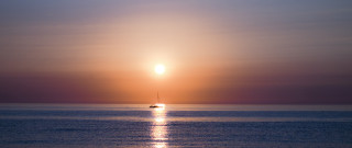 Boat sunset water horizon lensflare - andrew geddes free wallpaper
