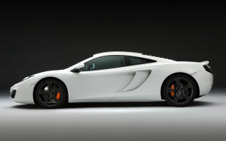 White sports car studio black 2 - a white floor free wallpaper