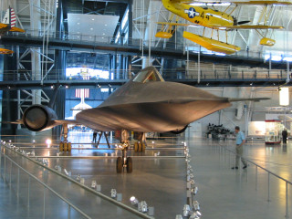 Airplane ceiling building people man - a large airplane free wallpaper