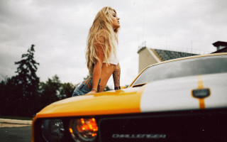 Woman car parking lot blonde 3 - color film photography free wallpaper