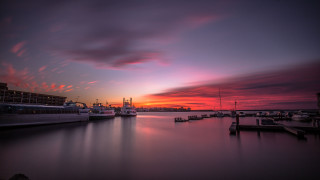 Sunset harbor boats dusk cityscape - david martin free wallpaper