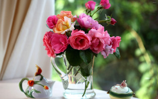 Flower vase tea bouquet stilllife - a vase of flowers free wallpaper