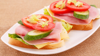 Plate sandwiches tomatoes cucumbers lettuce - lettuce free wallpaper for desktop