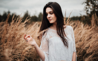 Woman white dress field autumn 2 - her pocket free wallpaper