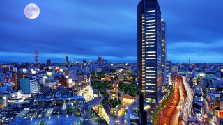 Full moon cityscape tokyo architecture - a building in the foreground free wallpaper
