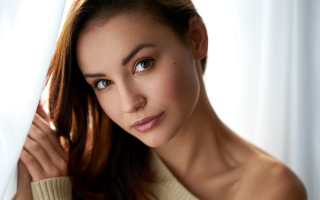 Woman blowing hair brown eyes - adrienn henczné deák free wallpaper for desktop