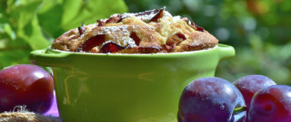 Bowl fruit plums background foreground - arbeitsrat für kunst free wallpaper